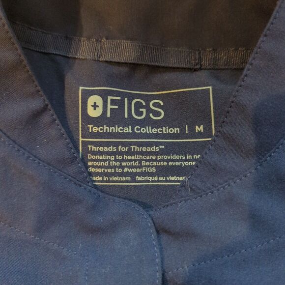 FIGS Casma Scrub Top Womens Medium Blue 3 Pocket Short Sleeve Medical Uniform - Picture 4 of 5